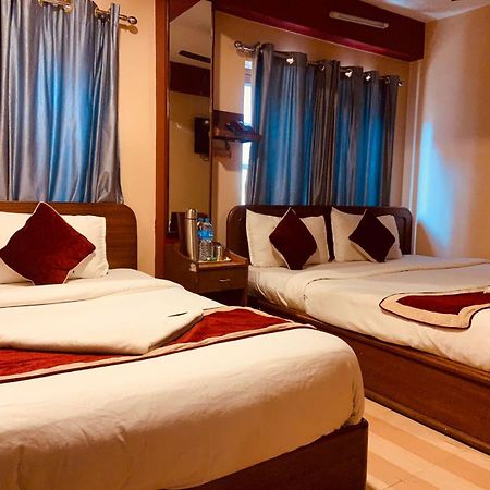 Shiva Shankar Hotel Pashupatināth エクステリア 写真